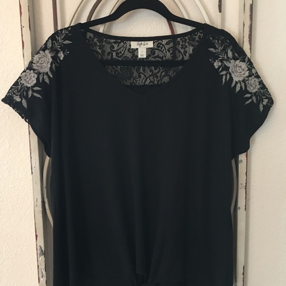 Style & Co. Tops - Tie front t shirt
